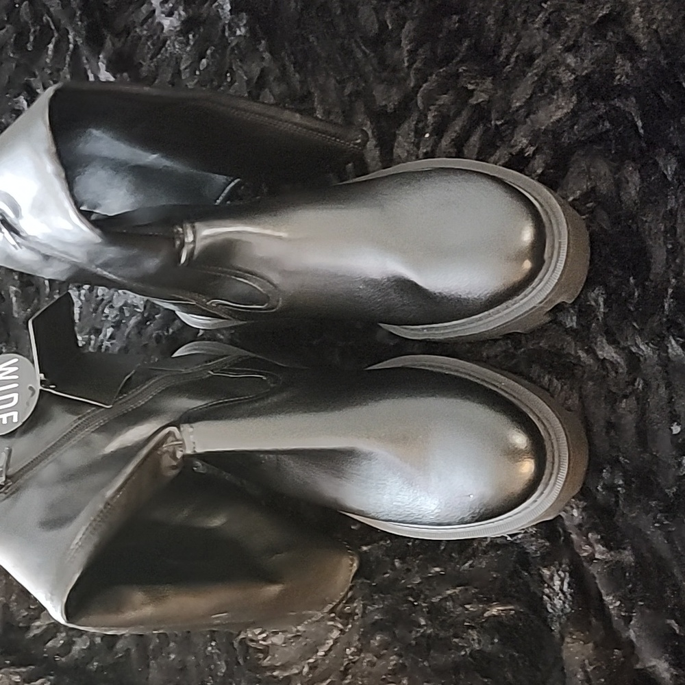 Forever 21 Black Wide Fit Boots